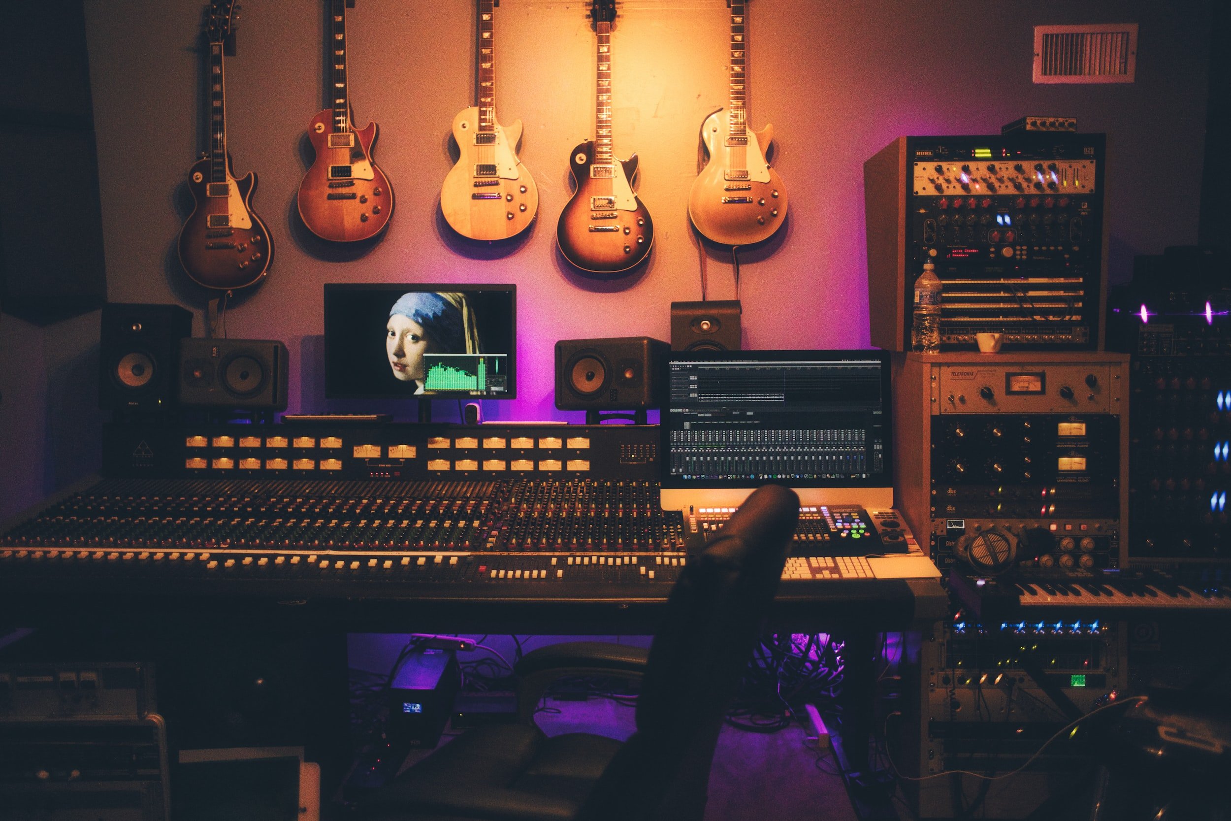 2026 guide: How AI-Driven Sequencer Marketplaces Are Revolutionizing Music Production Workflows